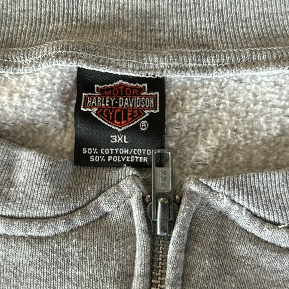 House of Harley Davidson motorcycles, Anchorage, Alaska, sweatshirt jacket - Picture 5 of 7